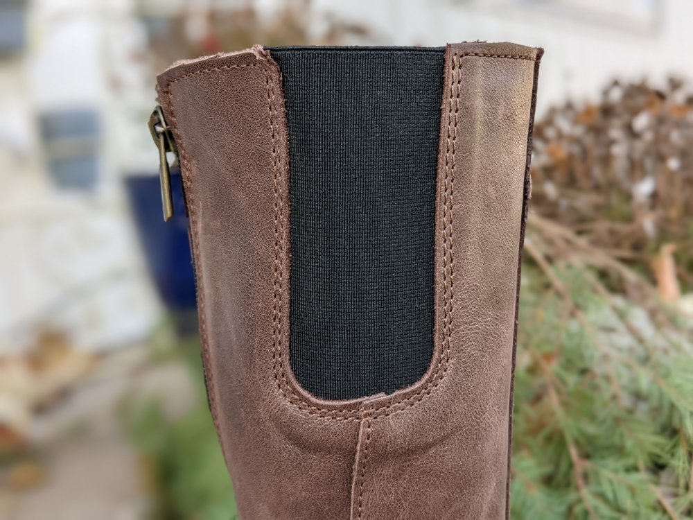 Close up of elastic area on the back of Angles Fashion Kairos barefoot tall leather riding boots