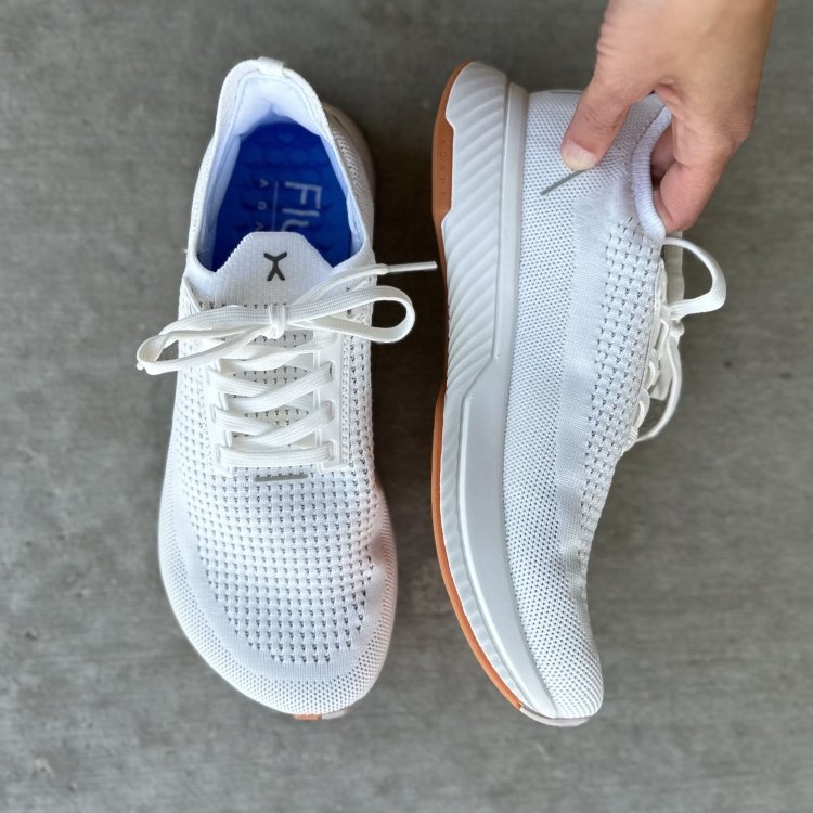 Flux Adapt Running Shoes with anatomic toe box
