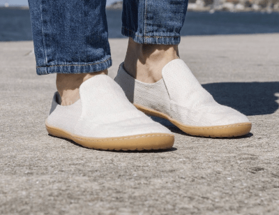 Mukishoes Slip-on natural material sneaker made sustainably in a barefoot shape